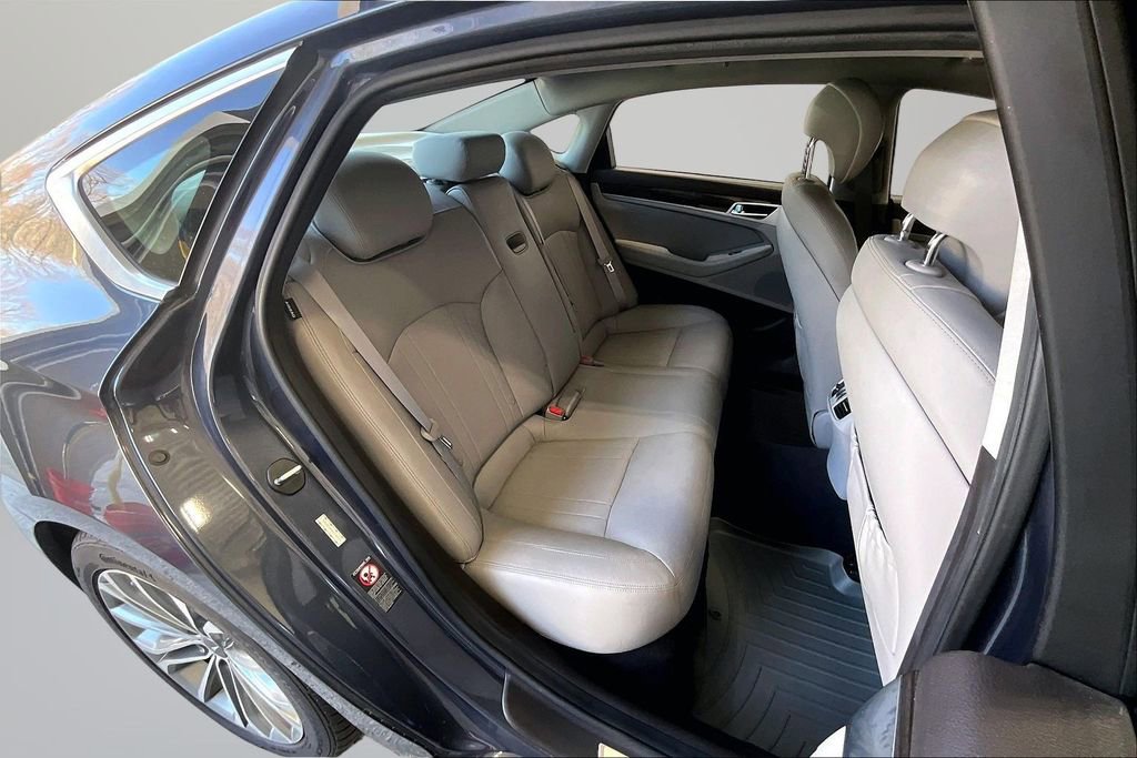 Used 2017 Genesis G80 3.8 AWD/4WD image 25