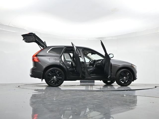 Used 2022 Volvo XC60 B5 Inscription w/ Advanced Package image 45