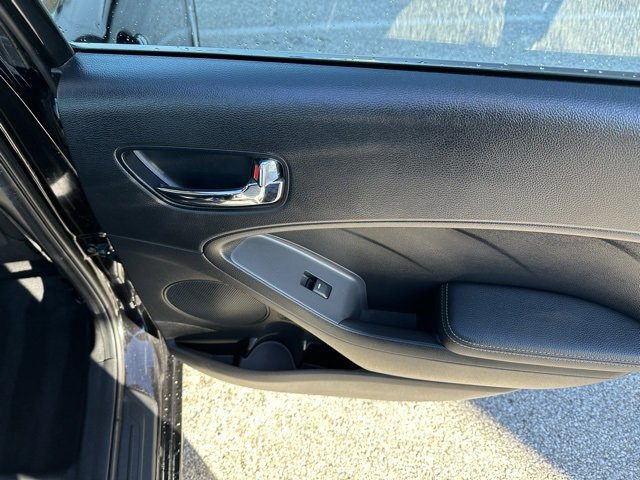 Used 2017 Kia Forte S image 17