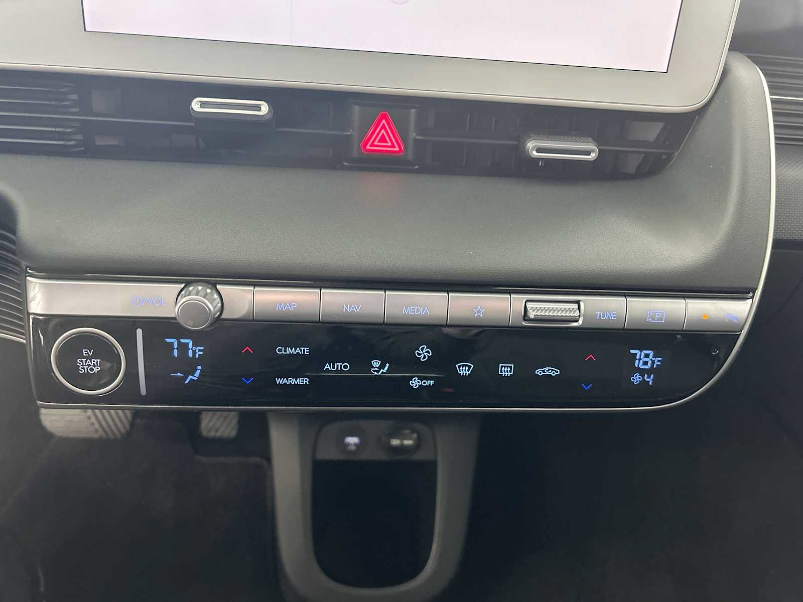 Used 2024 Hyundai Ioniq 5 SEL image 16