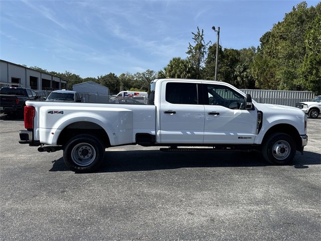 Certified 2024 Ford F350 XLT image 3