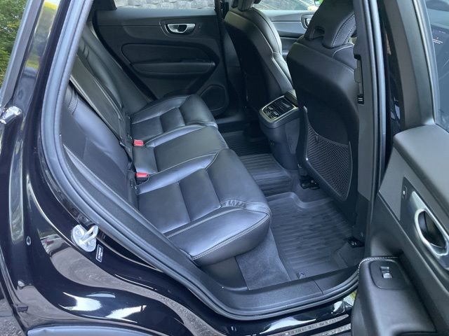 Certified 2023 Volvo XC60 B5 Ultimate w/ Climate Package AWD/4WD image 15