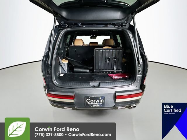 Used 2025 Hyundai Santa Fe Limited AWD/4WD image 31