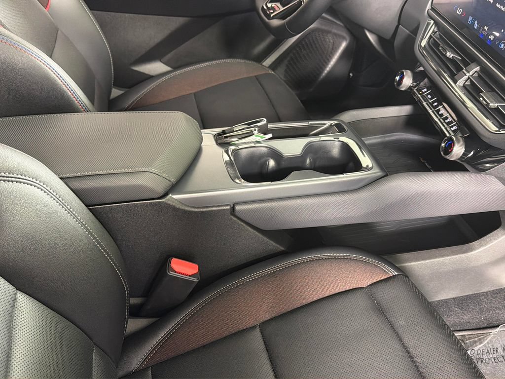 Certified 2025 Chevrolet Equinox EV RS w/ Active Safety Package 3 AWD/4WD image 36