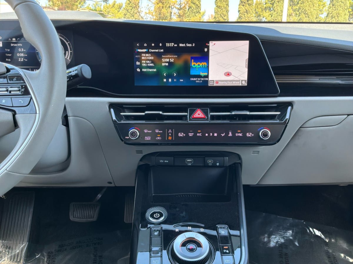 Used 2023 Kia Niro Wind FWD image 15