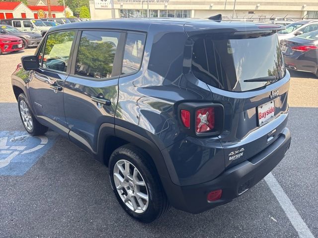 Used 2023 Jeep Renegade Latitude AWD/4WD image 15