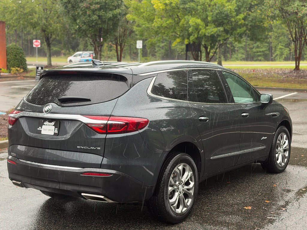 Used 2019 Buick Enclave Avenir w/ Avenir Technology Package FWD image 5