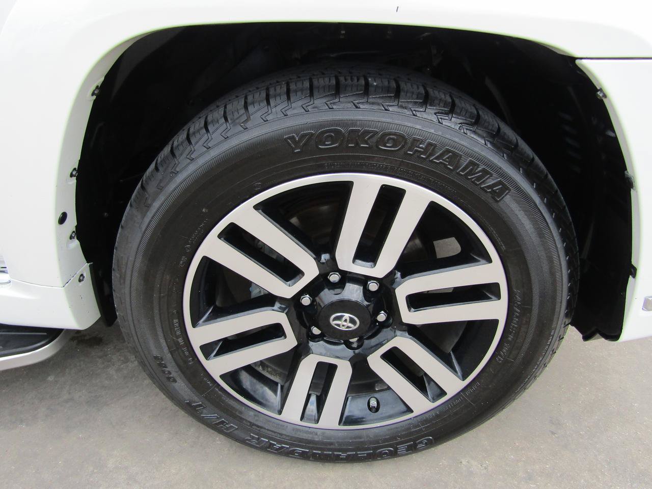 Used 2017 Toyota 4Runner Limited RWD image 7