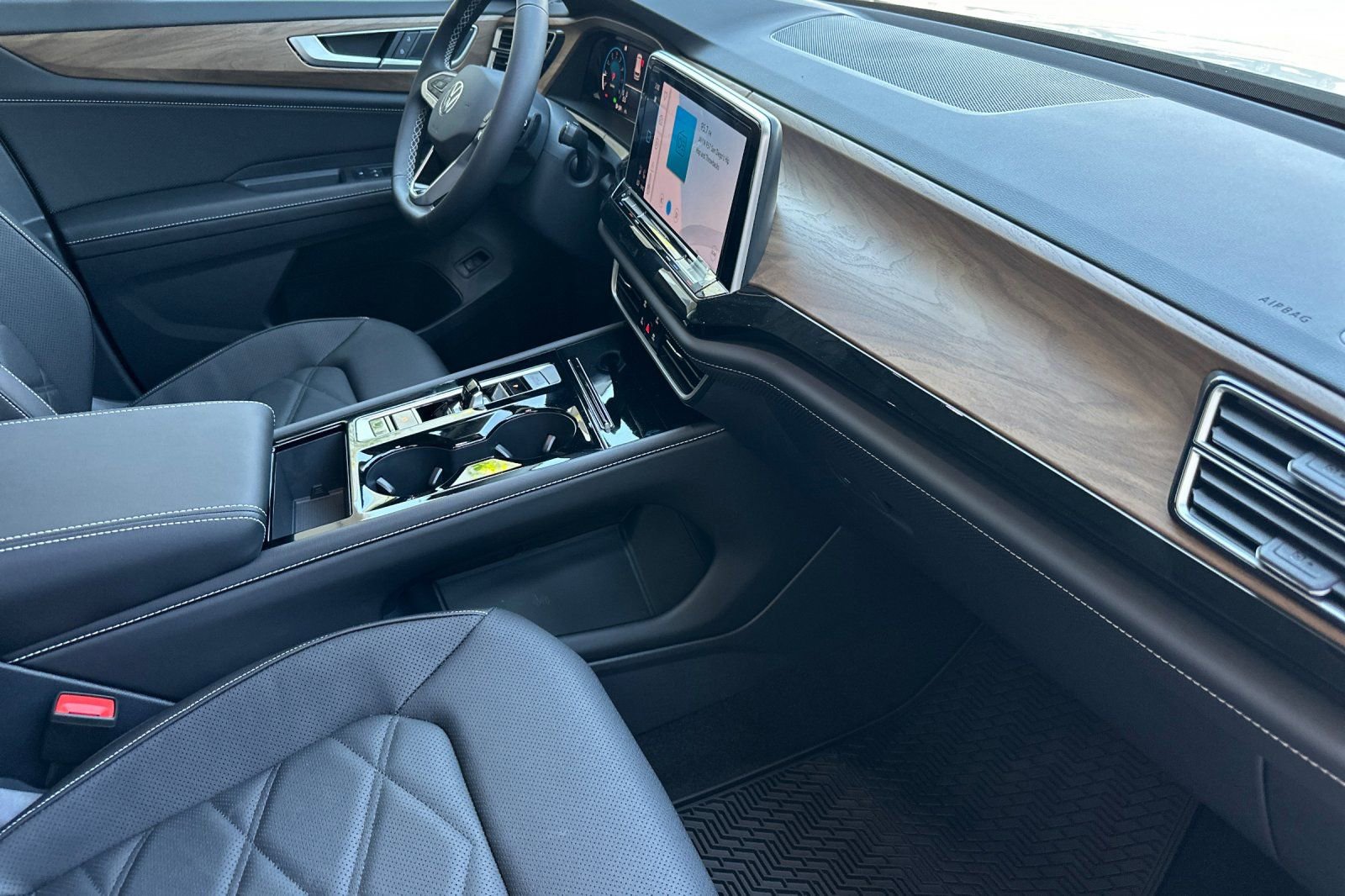 New 2026 Volkswagen Atlas SE image 16