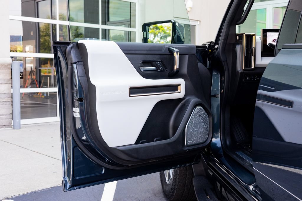 Used 2025 GMC Hummer EV 3X AWD/4WD image 21