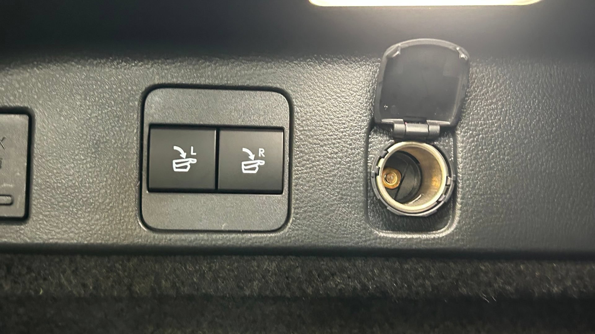 Used 2023 Lexus RX 350 Premium w/ Cold Area Package AWD/4WD image 33