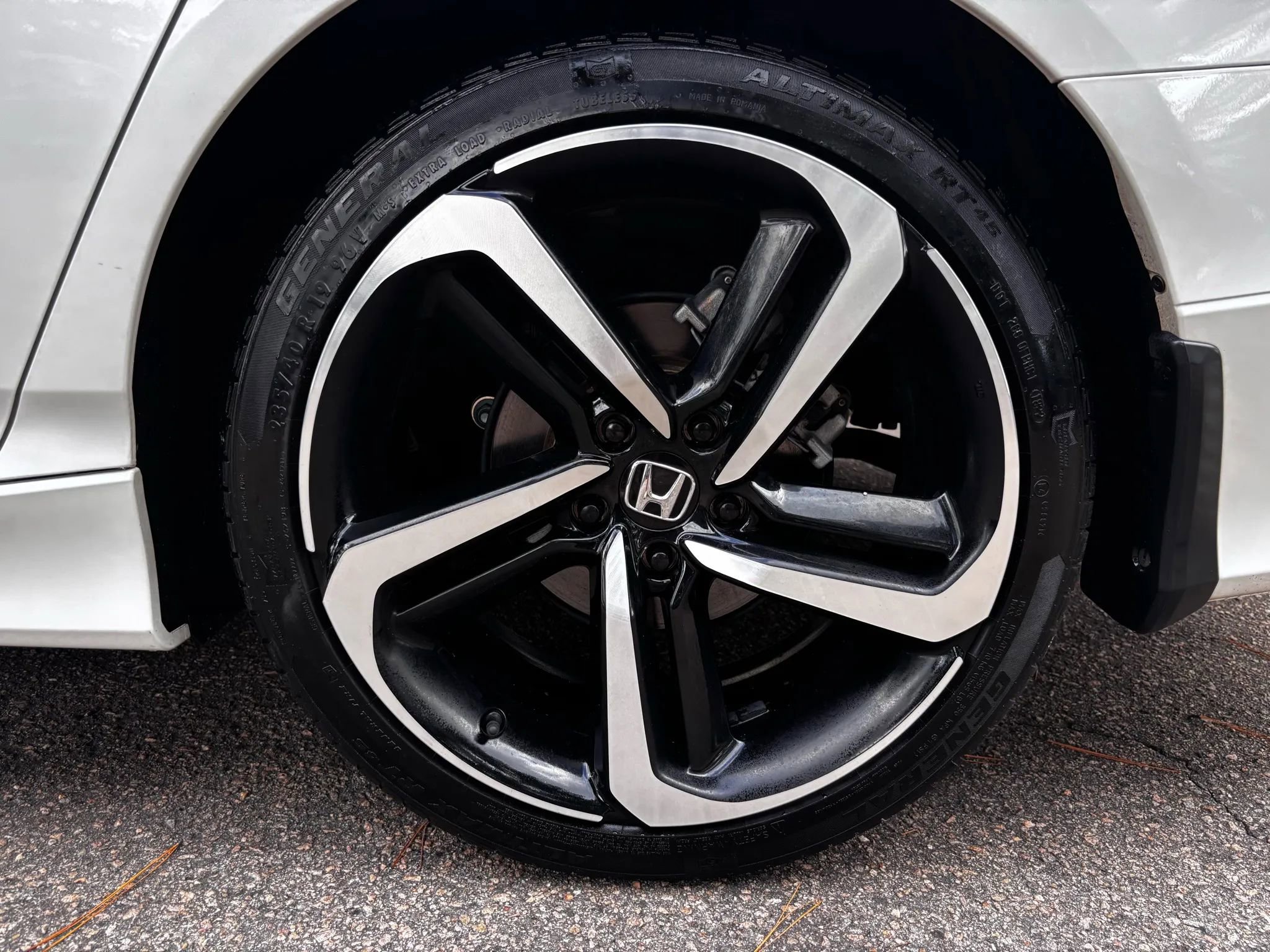 Used 2022 Honda Accord Sport image 32