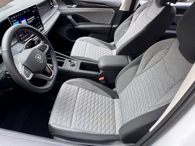 Used 2025 Volkswagen Tiguan S AWD/4WD image 20