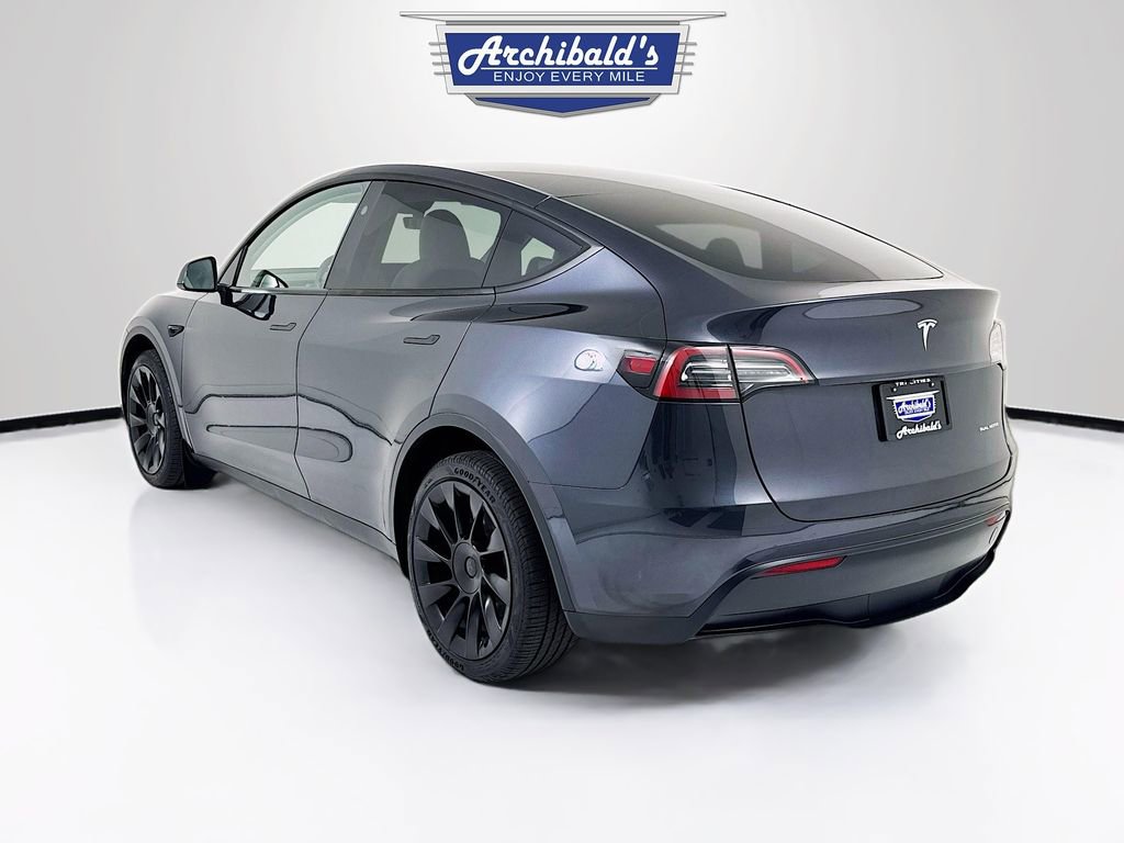 Used 2024 Tesla Model Y Long Range AWD/4WD image 5
