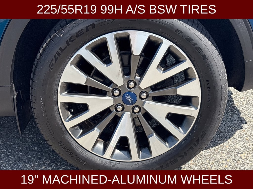 Certified 2020 Ford Escape Titanium AWD/4WD image 24