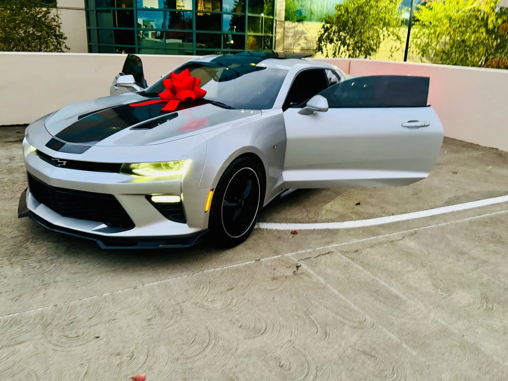 Used 2016 Chevrolet Camaro SS RWD image 50