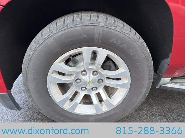 Used 2015 Chevrolet Suburban LT w/ Luxury Package image 30