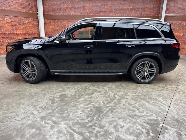 New 2026 Mercedes-Benz GLS 450 4MATIC image 2