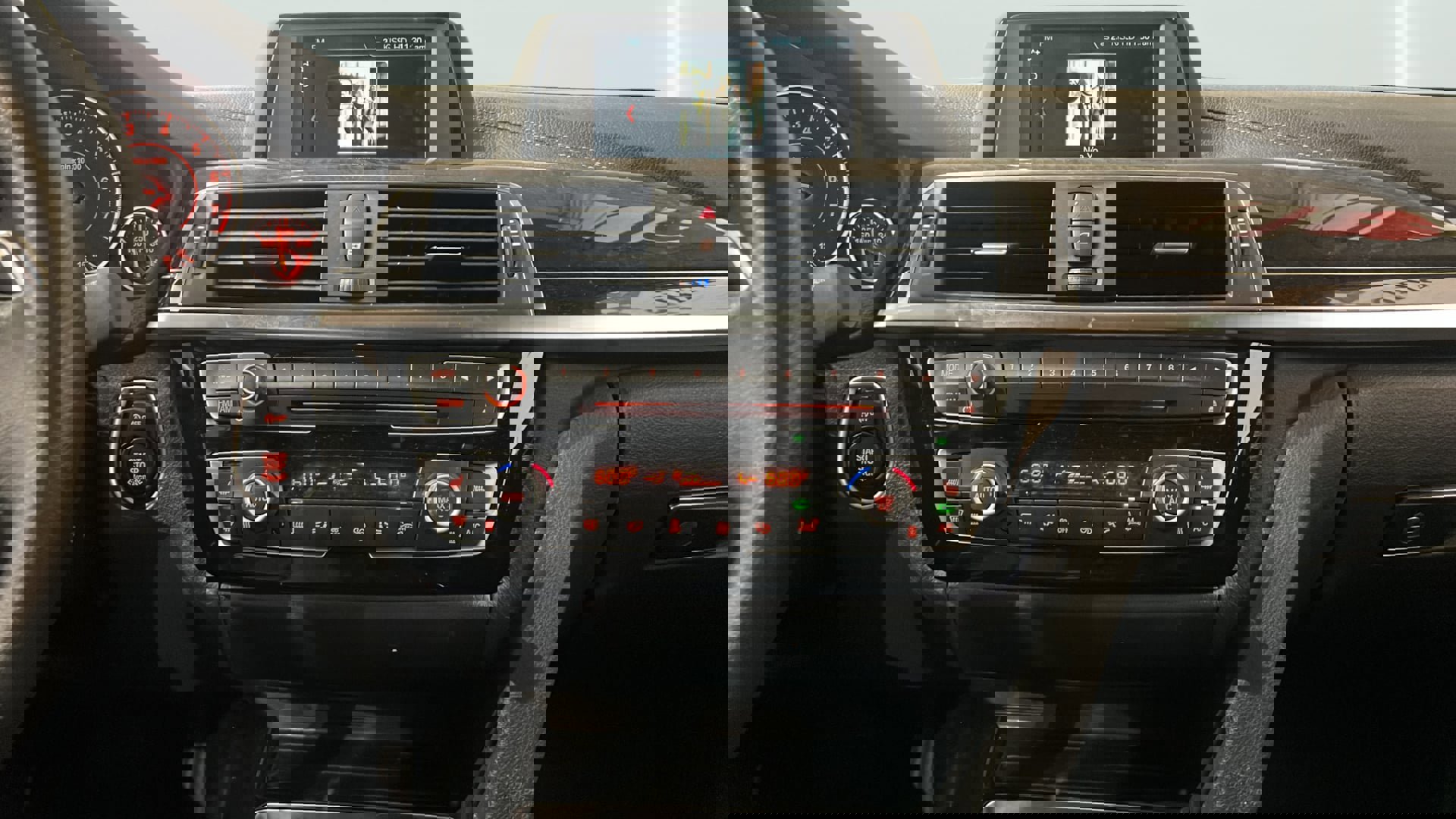 Used 2018 BMW 330i xDrive Sedan image 15