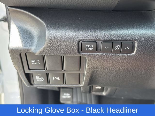Used 2020 Lexus IS 300 F Sport w/ F Sport Package AWD/4WD image 15