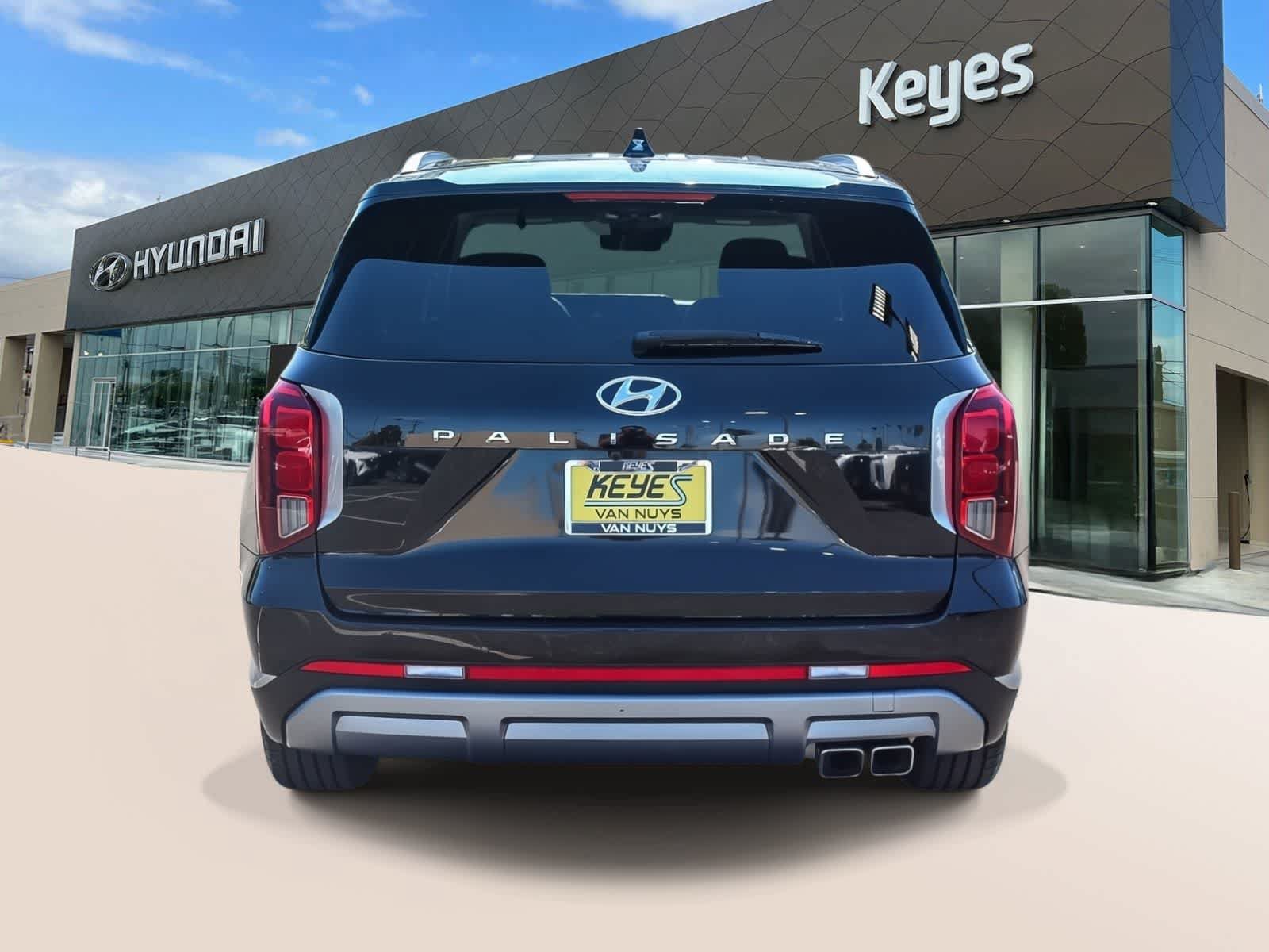 Certified 2024 Hyundai Palisade Limited FWD image 6