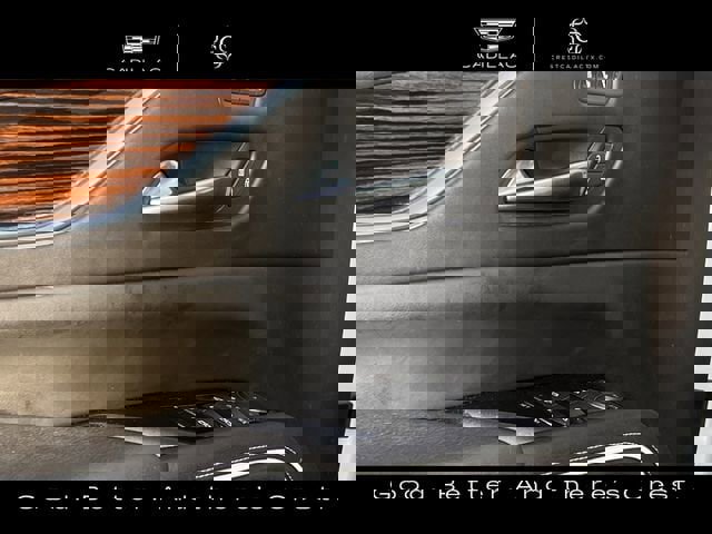 Used 2021 Cadillac Escalade Premium Luxury w/ Performance Package image 20