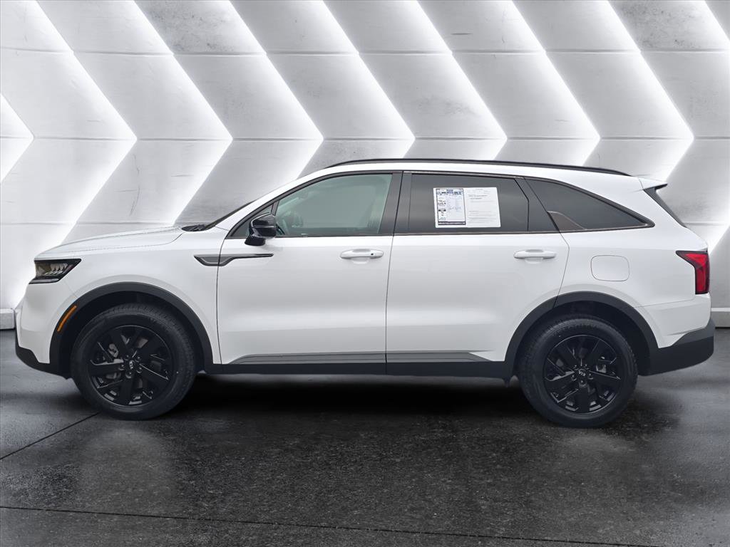 Used 2021 Kia Sorento S w/ Panoramic Sunroof Package image 2