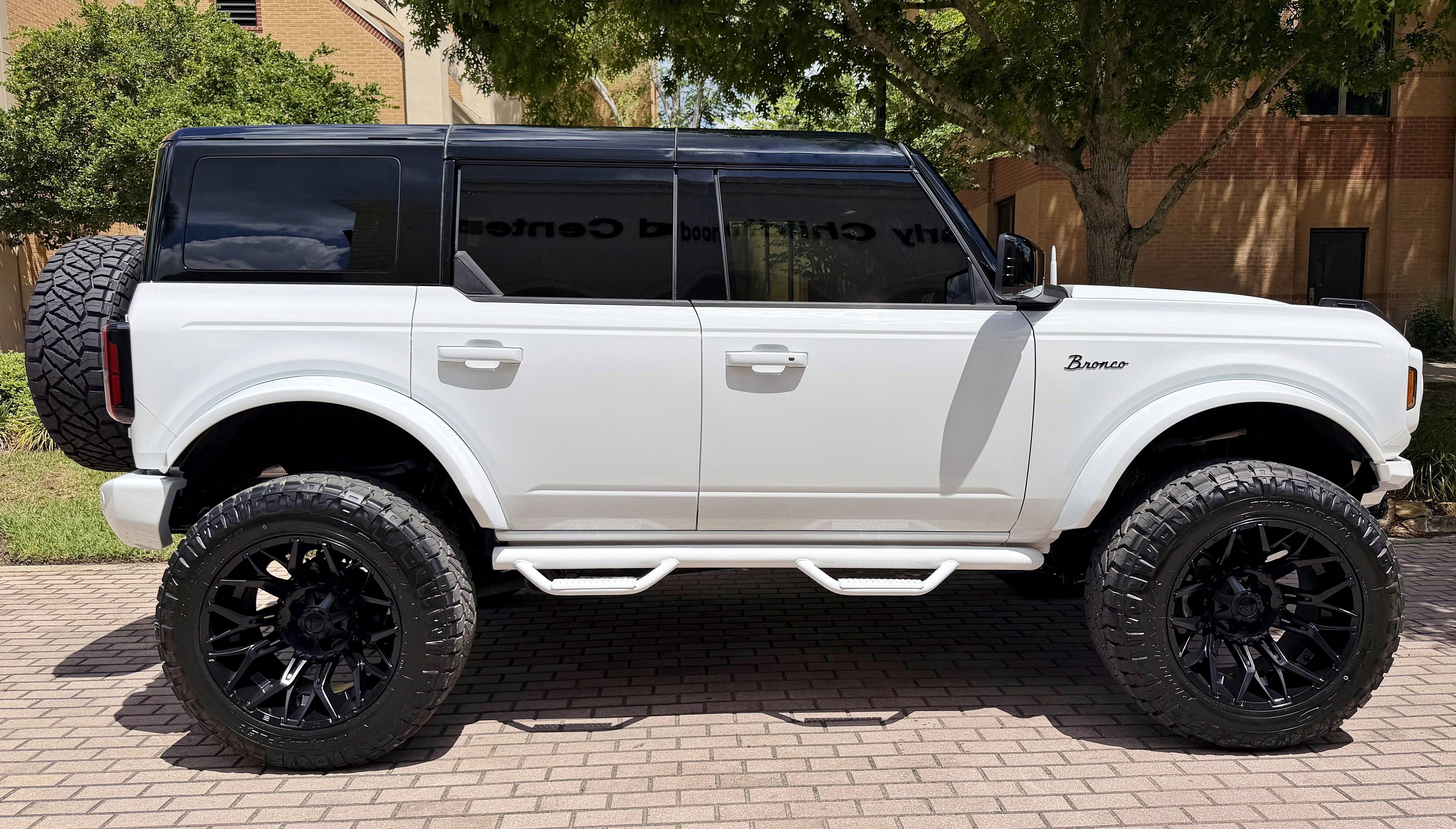 Used 2026 Ford Bronco Outer Banks AWD/4WD image 5