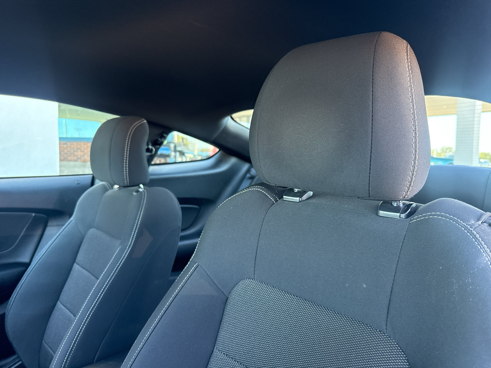 Used 2017 Ford Mustang Coupe RWD image 12
