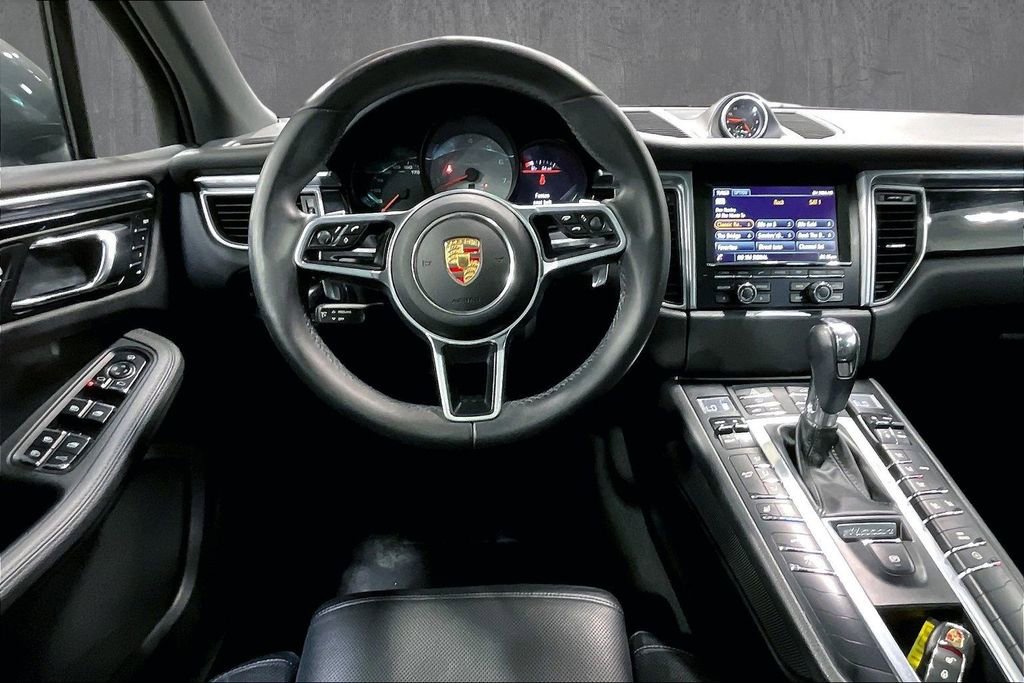 Used 2015 Porsche Macan S image 8