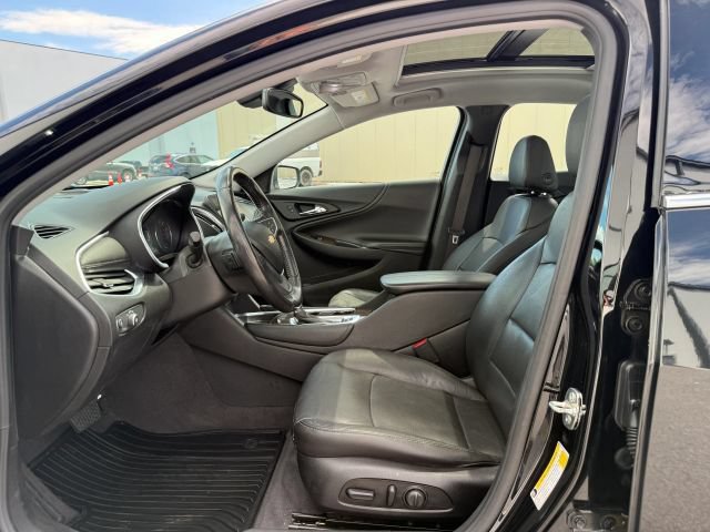 Used 2020 Chevrolet Malibu Premier FWD image 13