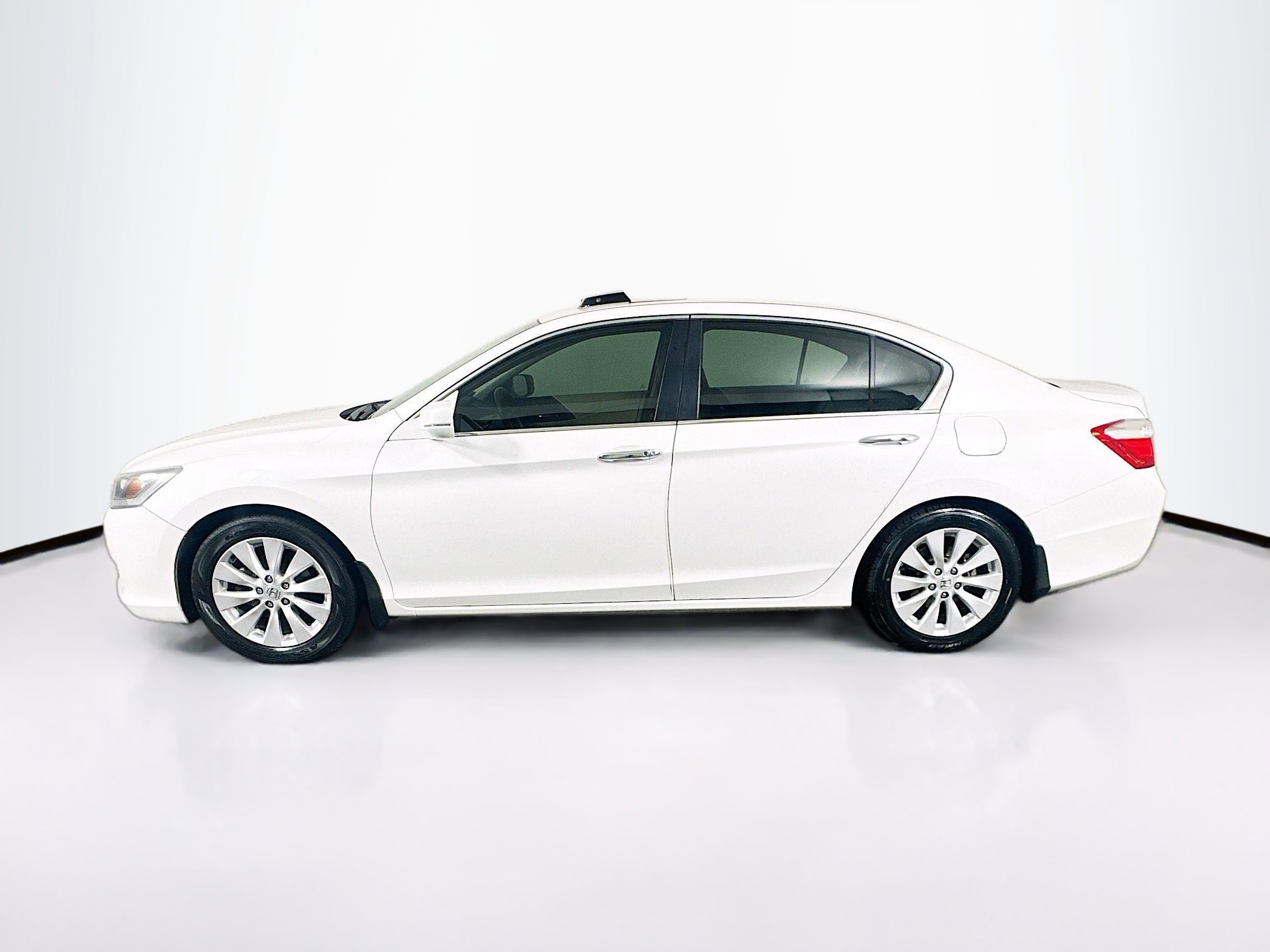 Used 2015 Honda Accord EX-L image 4
