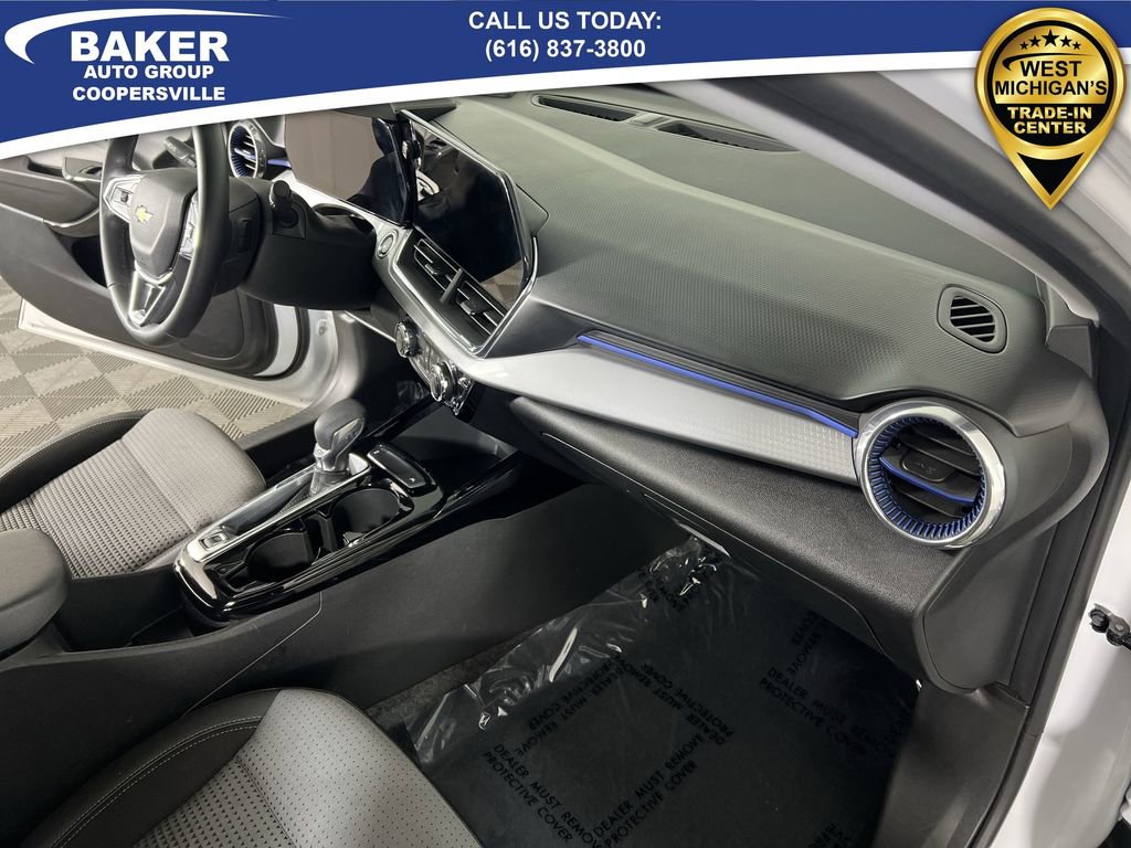 Certified 2024 Chevrolet Trax LT w/ Driver Confidence Package image 28