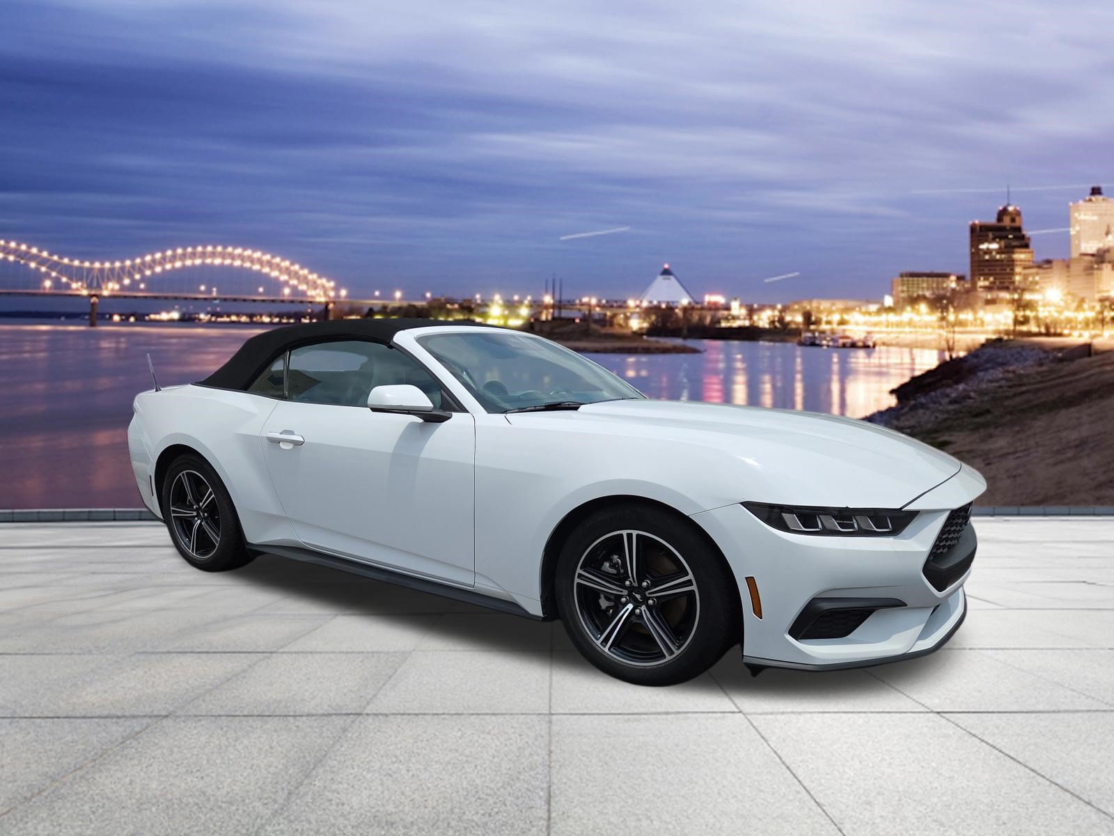 Used 2025 Ford Mustang Premium RWD image 4