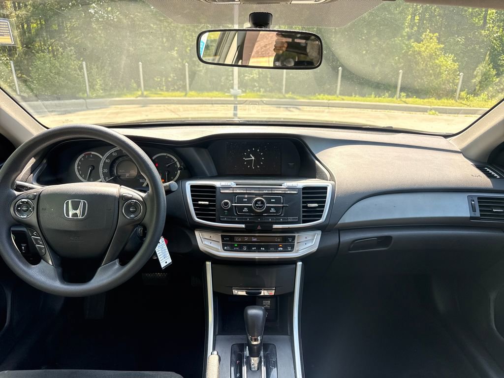 Used 2013 Honda Accord LX image 16