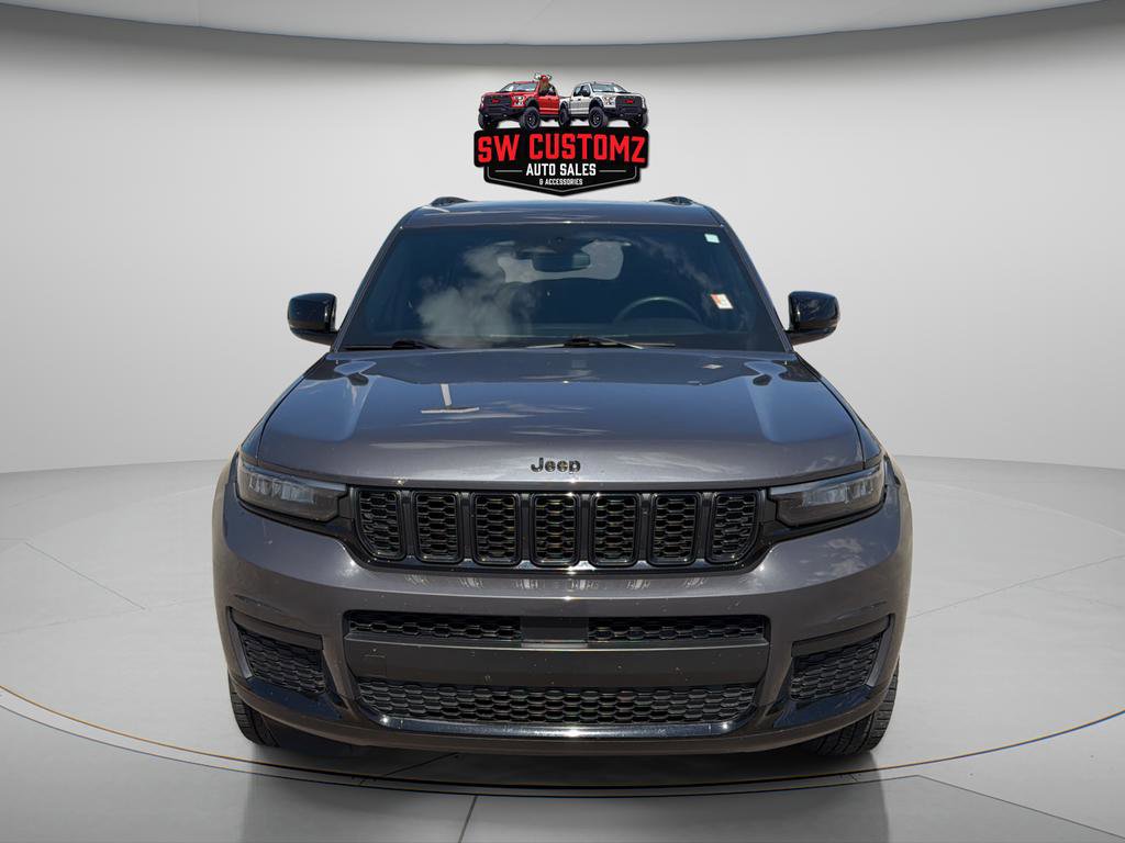 Used 2023 Jeep Grand Cherokee L Laredo image 2