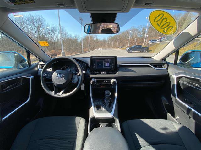 Certified 2020 Toyota RAV4 LE AWD/4WD image 16