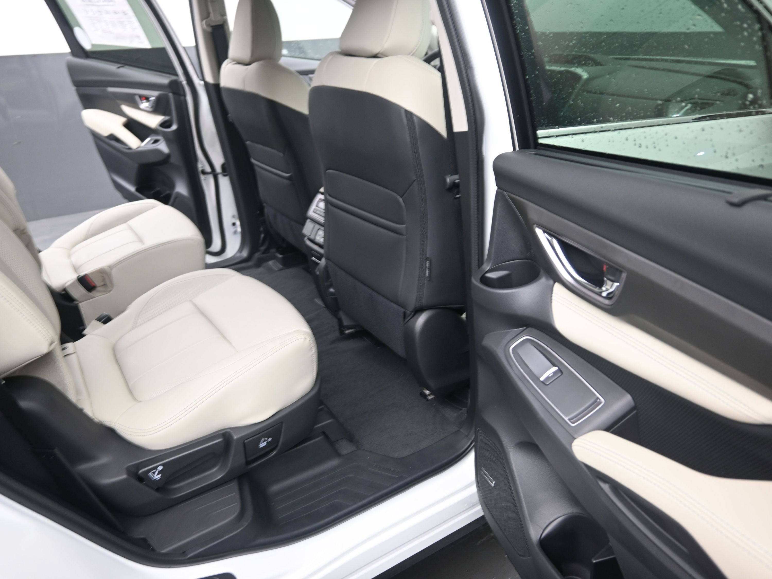 New 2025 Subaru Ascent Limited image 20
