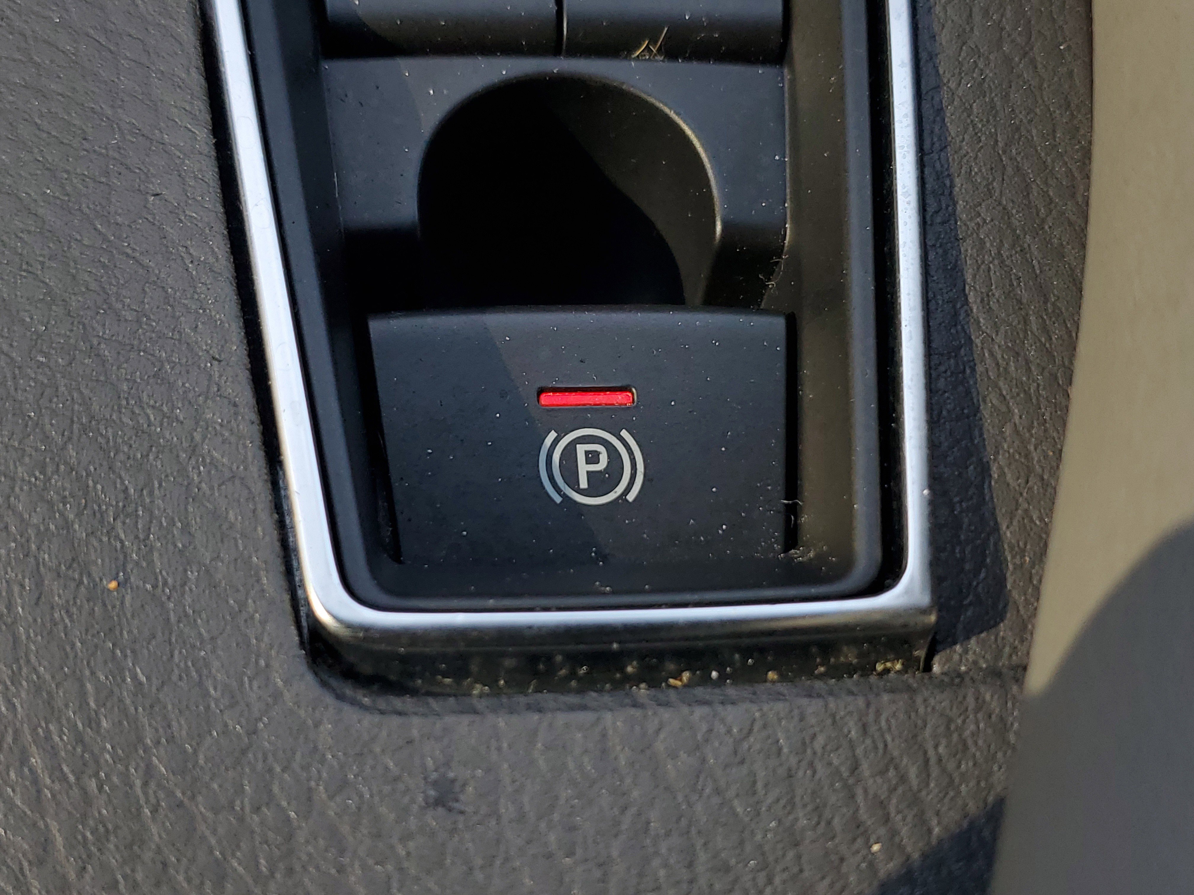 Used 2022 Toyota Avalon Limited FWD image 27