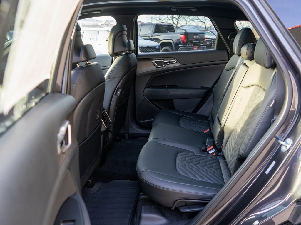 New 2026 Kia Sportage X-Line w/ X-Line Technology Package AWD/4WD image 13