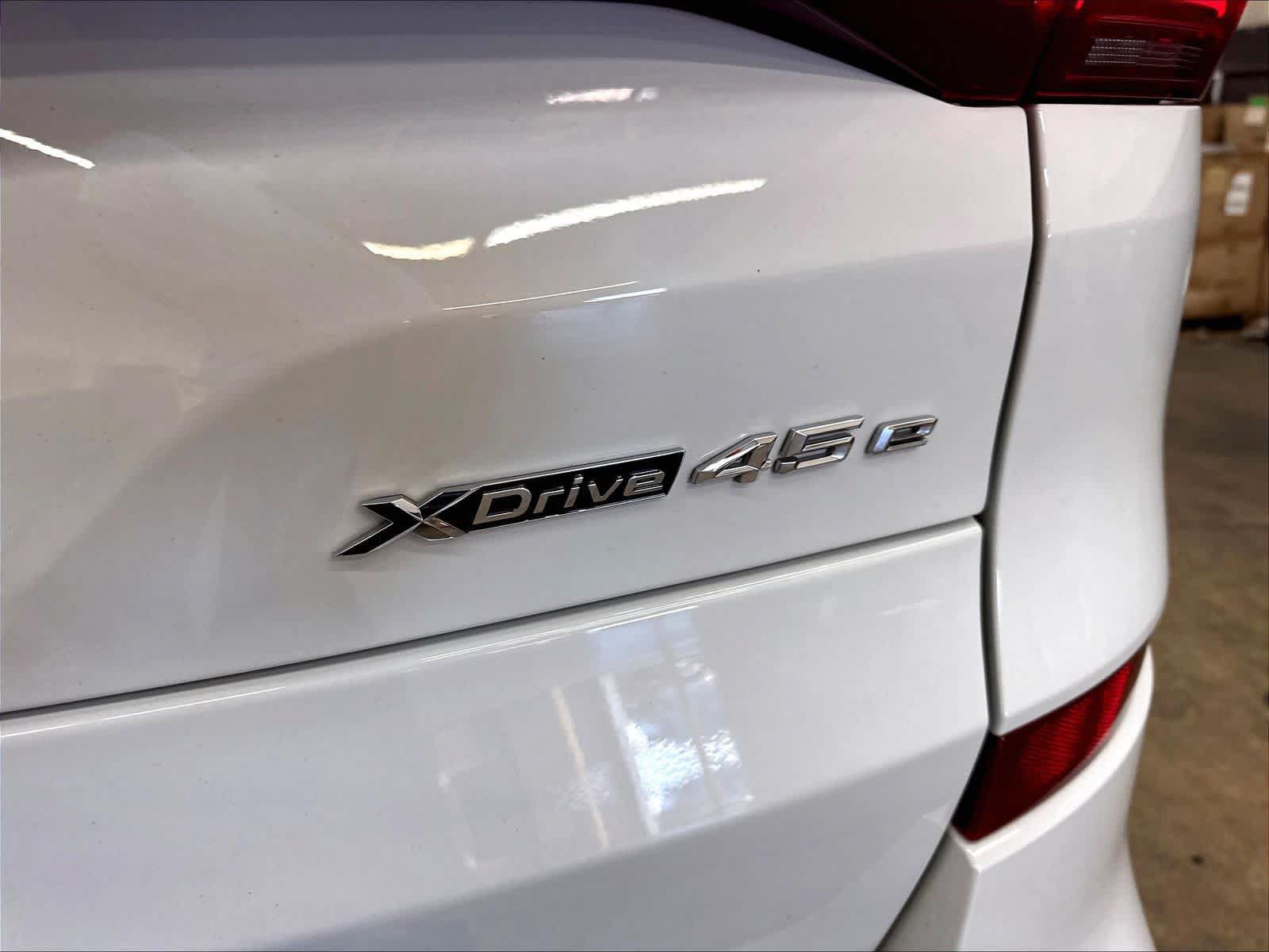 Used 2022 BMW X5 xDrive45e w/ M Sport Package AWD/4WD image 11