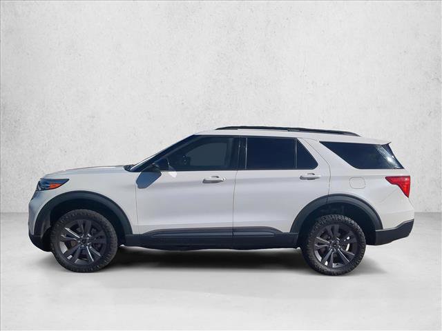 Used 2023 Ford Explorer XLT w/ Equipment Group 202A image 9
