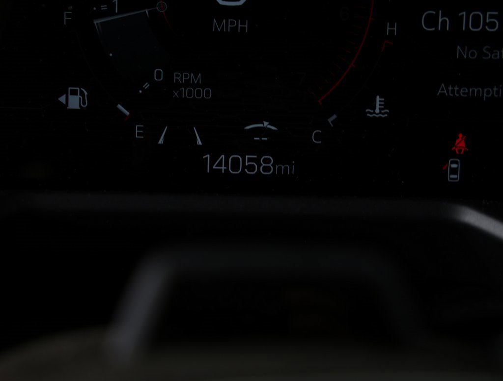 Used 2024 GMC Acadia Denali w/ Super Cruise Package image 15