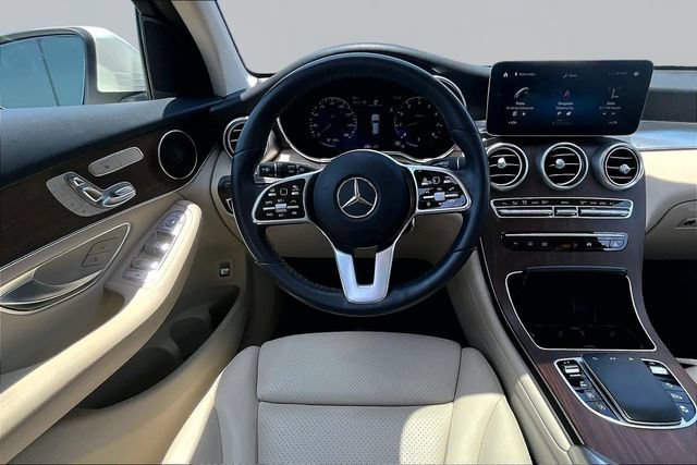 Used 2022 Mercedes-Benz GLC 300 4MATIC image 5
