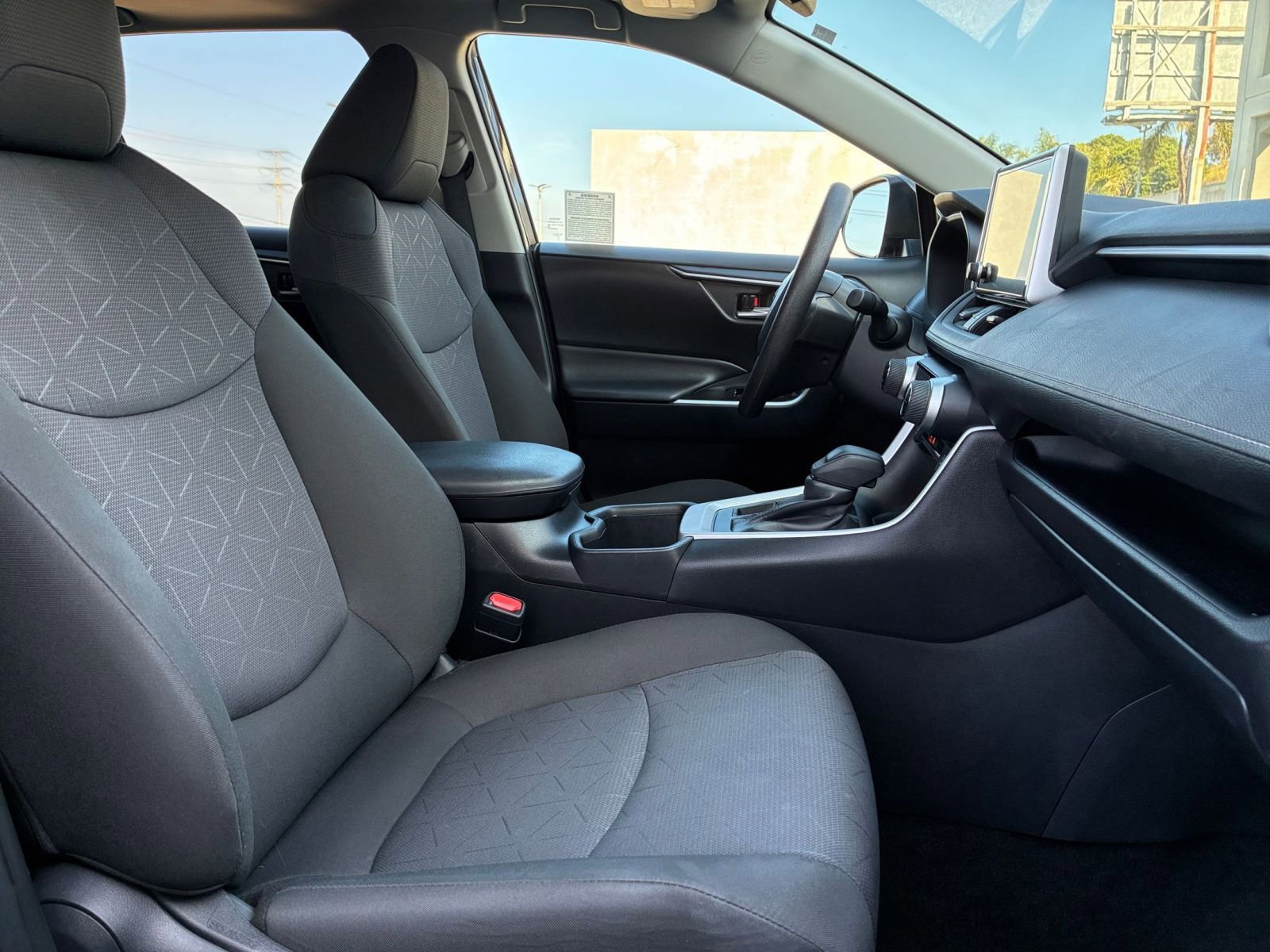 Used 2025 Toyota RAV4 XLE w/ Convenience Package AWD/4WD image 38