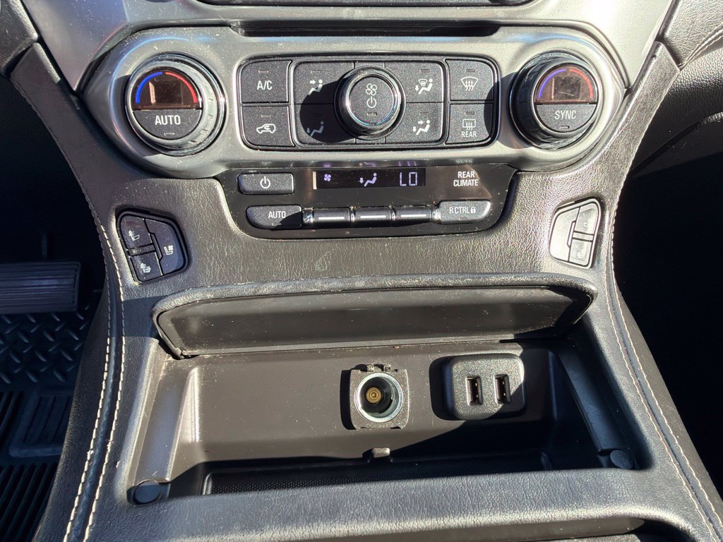Used 2018 Chevrolet Tahoe Premier AWD/4WD image 35
