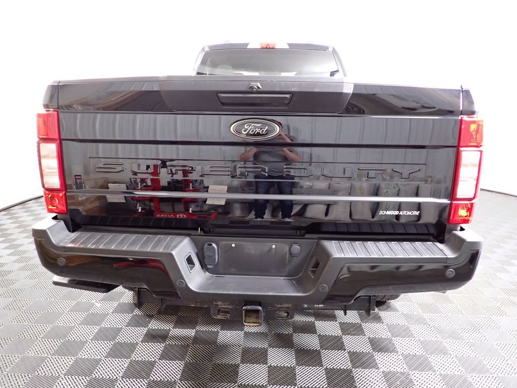 Used 2022 Ford F250 XLT w/ Black Appearance Package AWD/4WD image 15