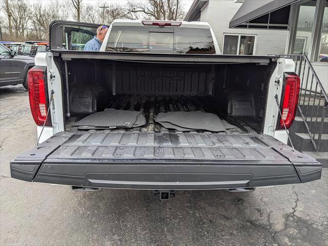 Used 2022 GMC Sierra 1500 Denali w/ Technology Package AWD/4WD image 15