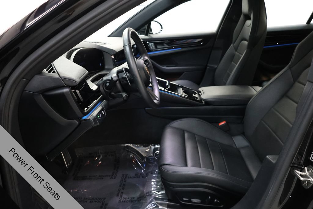 Used 2025 Porsche Panamera image 31