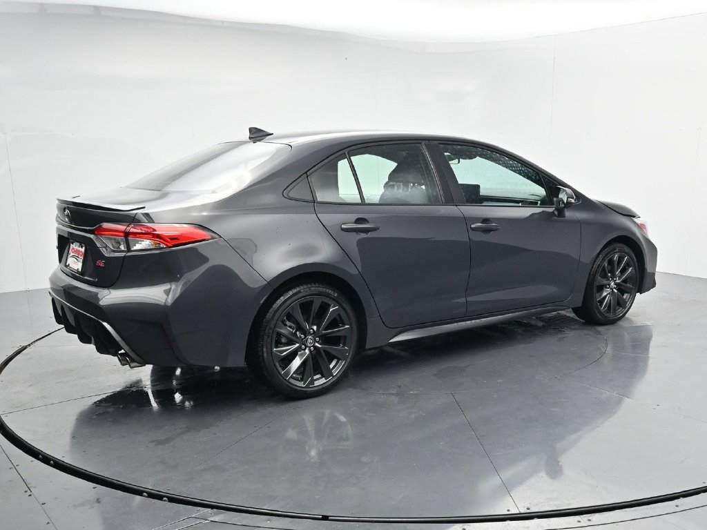 Used 2025 Toyota Corolla SE FWD image 8